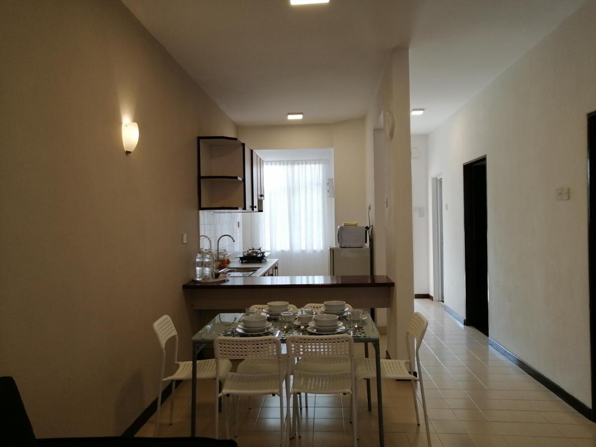 Bayu Emas Apartment By Wellington Resorts Batu Ferringhi Extérieur photo